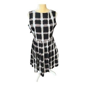 Marc by Marc Jacobs Blurred Check Print Dress Tie in Back Pockets Size 6